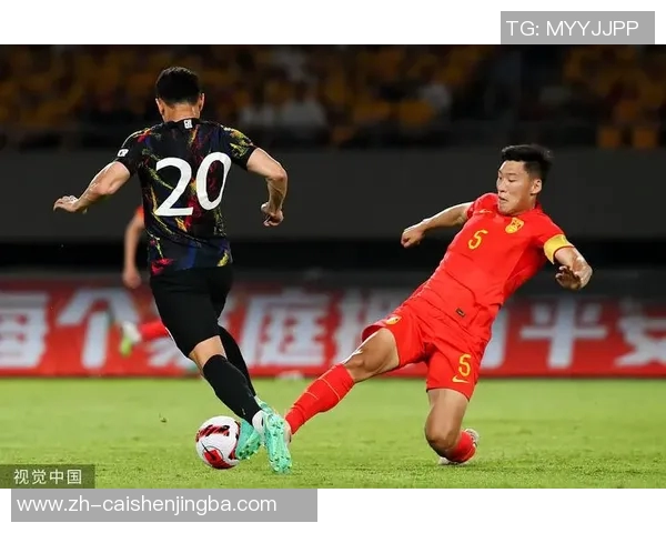 中国与韩国足球对抗赛展现两国体育文化交流与竞争的精彩瞬间
